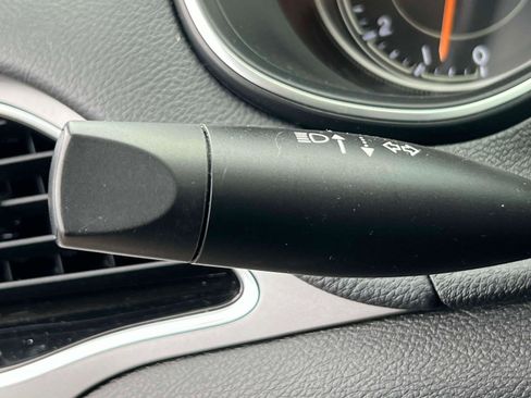 Used 2019 Jeep Cherokee Limited AWD/4WD image 25