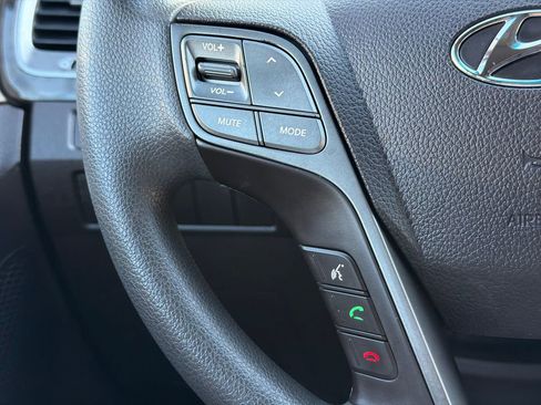 Used 2017 Hyundai Santa Fe Sport FWD image 20