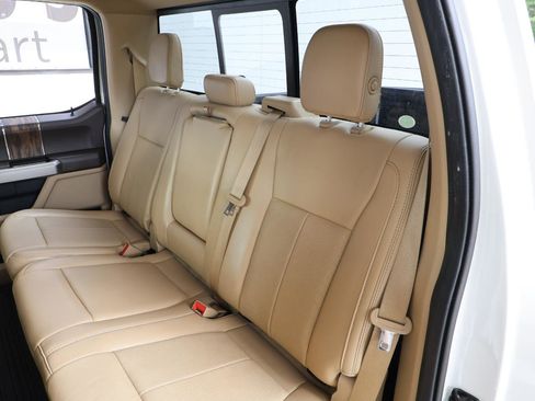 Used 2019 Ford F150 Lariat w/ Equipment Group 502A Luxury AWD/4WD image 22