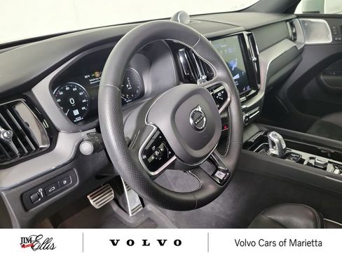 Used 2019 Volvo XC60 T8 R-Design w/ Protection Package Premier AWD/4WD image 22