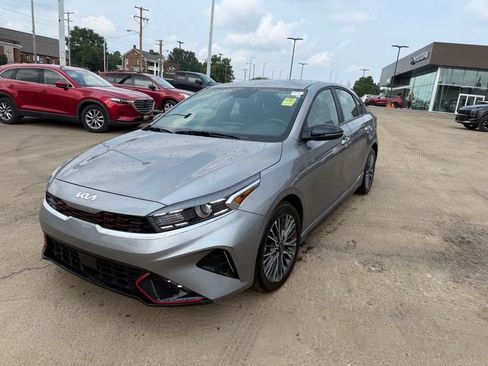 Certified 2024 Kia Forte GT-Line FWD image 3