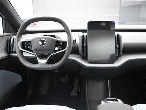 New 2025 Volvo EX30 Ultra w/ Climate Package image 9