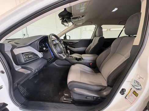 Used 2024 Subaru Outback Premium AWD/4WD image 12