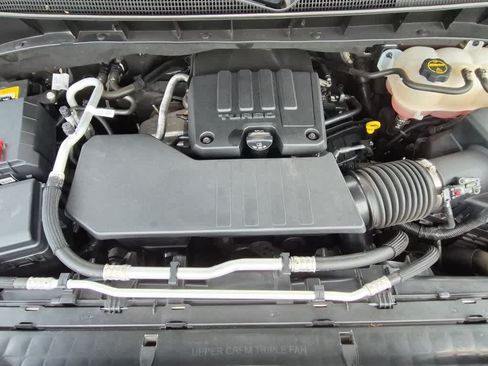 Used 2024 Chevrolet Silverado 1500 Custom w/ LPO, Dark Essentials Package AWD/4WD image 18