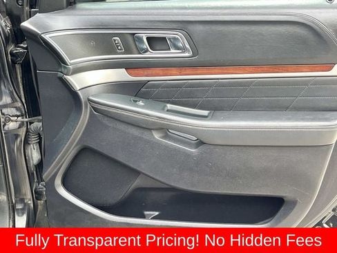 Used 2018 Ford Explorer Platinum AWD/4WD image 21