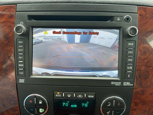 Used 2013 Chevrolet Suburban LTZ AWD/4WD image 33