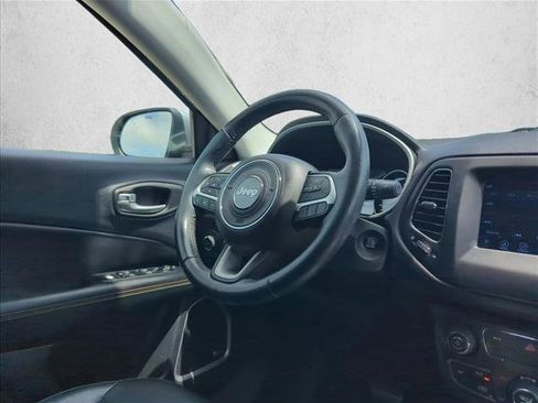 Used 2017 Jeep Compass Latitude w/ Popular Equipment Group FWD image 24