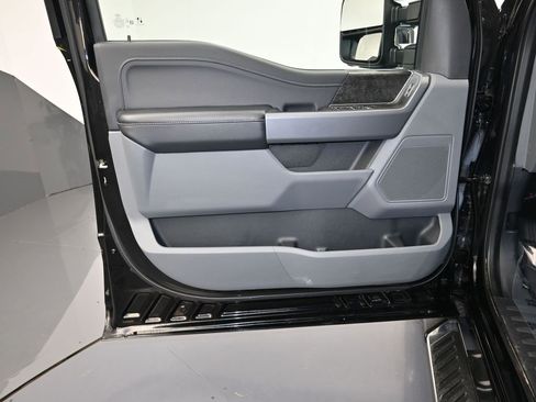 Used 2022 Ford F150 XLT w/ Equipment Group 302A High image 10