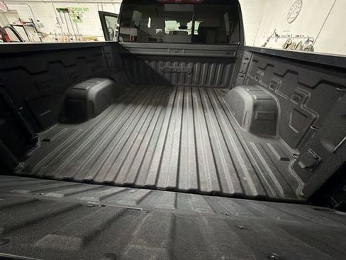 Used 2024 GMC Sierra 1500 AT4 w/ Technology Package image 29