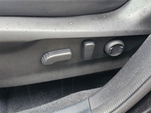 Used 2022 Subaru Forester Limited w/ Popular Package #3 image 24