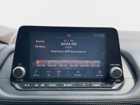 Used 2021 Nissan Rogue SV w/ Premium Package FWD image 27