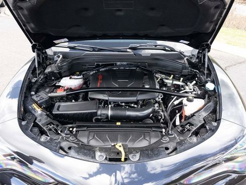 Used 2024 Alfa Romeo Stelvio Veloce image 69