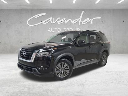 Used 2024 Nissan Pathfinder SV