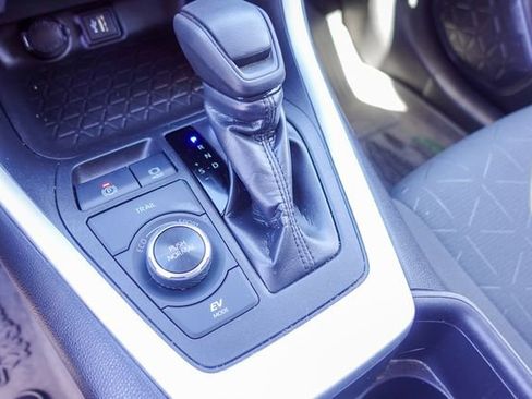 Certified 2024 Toyota RAV4 AWD Hybrid image 20