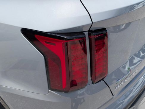 Used 2023 Kia Sorento EX w/ Panoramic Sunroof Package FWD image 33