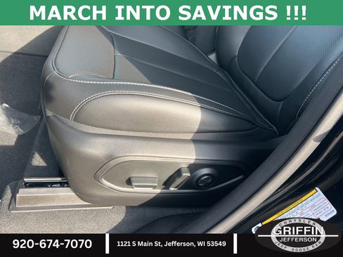 New 2025 Jeep Grand Cherokee Limited w/ Luxury Tech Group II image 15