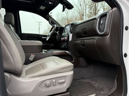 Used 2021 GMC Sierra 1500 SLT w/ SLT Premium Plus Package image 31