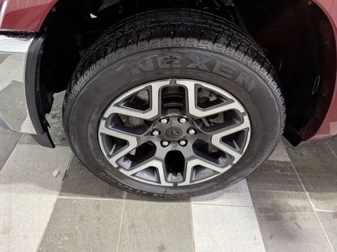 Used 2025 RAM 1500 Laramie AWD/4WD image 8