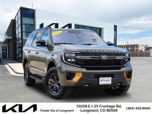 Used 2025 Ford Expedition Tremor AWD/4WD image 1