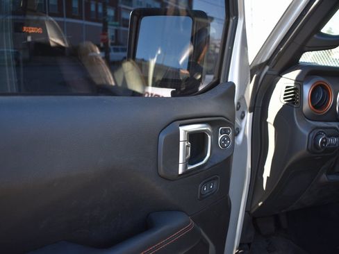 Used 2022 Jeep Gladiator Mojave w/ LED Lighting Group image 14