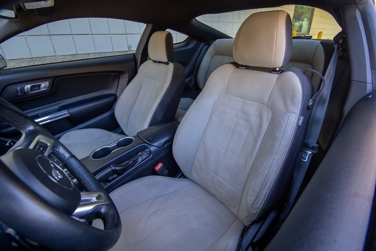 Used 2018 Ford Mustang GT RWD image 14