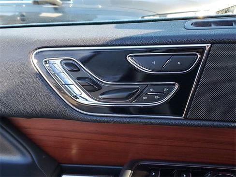 Used 2022 Lincoln Navigator L Reserve image 26
