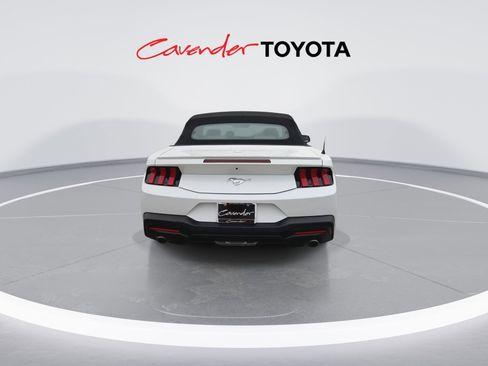 Used 2024 Ford Mustang Premium image 7