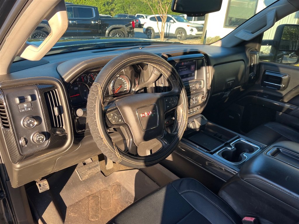 Used 2015 GMC Sierra 2500 SLT w/ Duramax Plus Package AWD/4WD image 3