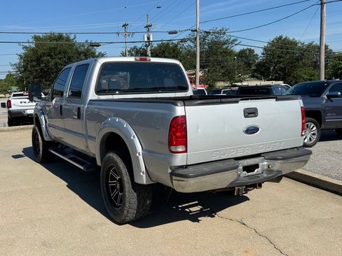 Used 2006 Ford F350 XLT AWD/4WD image 9