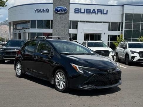 Used 2025 Toyota Corolla SE w/ SE Package FWD image 1