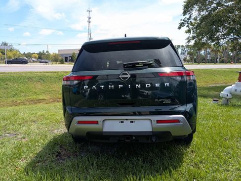 Used 2022 Nissan Pathfinder Platinum AWD/4WD image 5