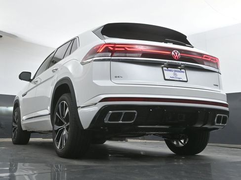 New 2026 Volkswagen Atlas Cross Sport SEL Premium R-Line AWD/4WD image 33