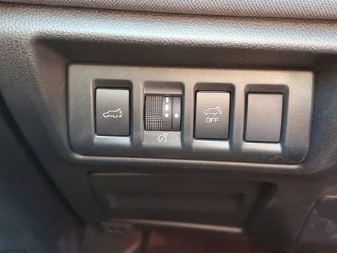 Certified 2025 Subaru Outback Premium w/ Popular Package #1A AWD/4WD image 20