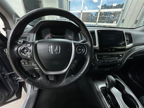 Used 2018 Honda Ridgeline RTL-T image 14