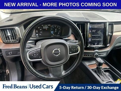 Used 2019 Volvo XC60 T6 Momentum w/ Multimedia Package AWD/4WD image 9