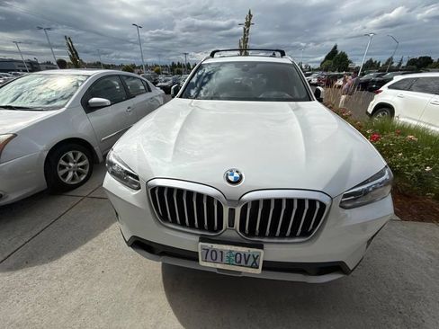 Used 2024 BMW X3 xDrive30i w/ Premium Package w/ZPA AWD/4WD image 2