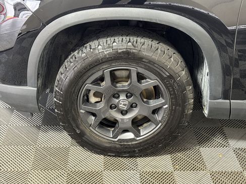 Used 2023 Honda Pilot TrailSport image 12