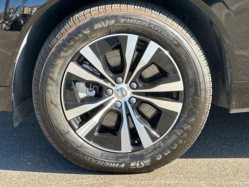 Used 2023 Volvo XC60 T8 Core image 26