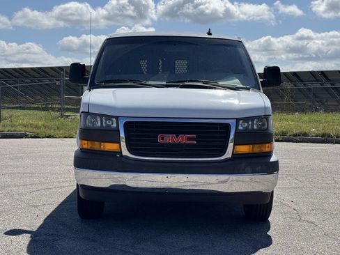 Used 2020 GMC Savana 2500 w/ Driver Convenience Package image 8