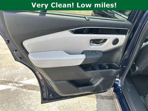 Used 2025 Honda Pilot EX-L image 25