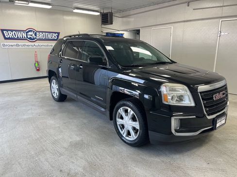 Used 2017 GMC Terrain SLE w/ Technology Package AWD/4WD image 5