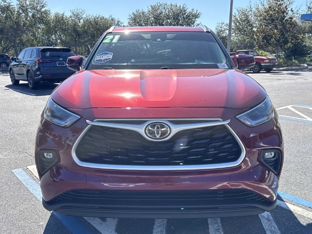 Used 2021 Toyota Highlander XLE FWD image 9