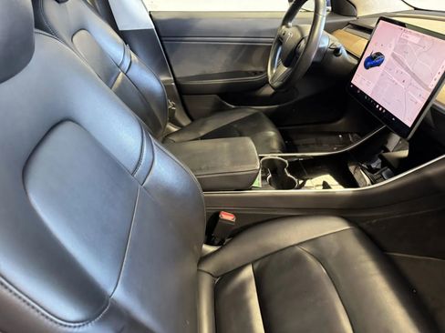 Used 2017 Tesla Model 3 Long Range image 6
