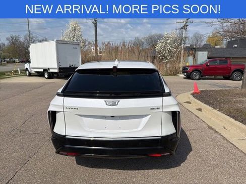 Used 2024 Cadillac Lyriq Tech RWD image 3
