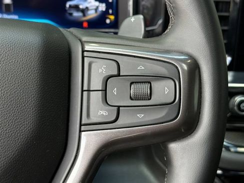 Used 2023 Chevrolet Silverado 1500 ZR2 w/ Technology Package AWD/4WD image 35