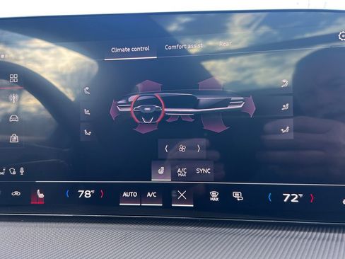 New 2025 Audi SQ5 Premium Plus image 18