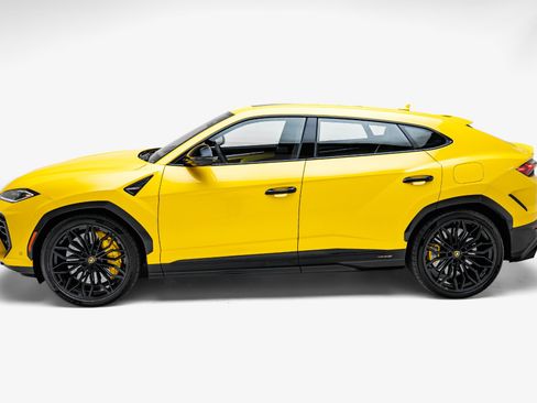Used 2025 Lamborghini Urus SE AWD/4WD image 12