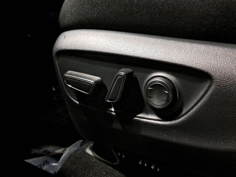 New 2025 Toyota RAV4 XLE image 20