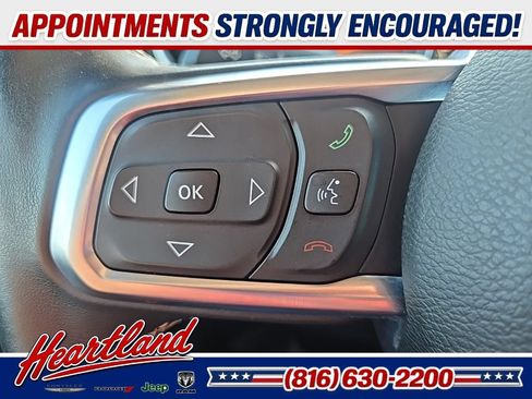 Used 2018 Jeep Wrangler Unlimited Sahara AWD/4WD image 40