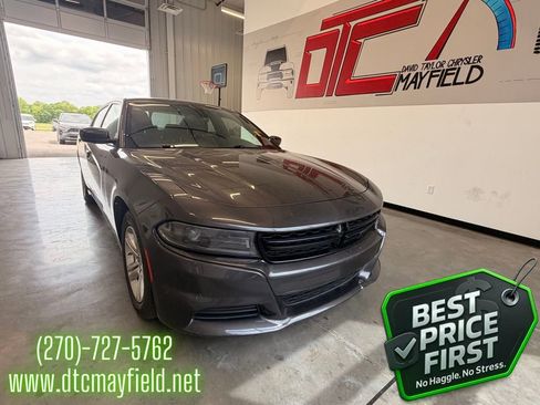 Used 2022 Dodge Charger SXT RWD image 1